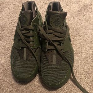 Green Nike Huaraches